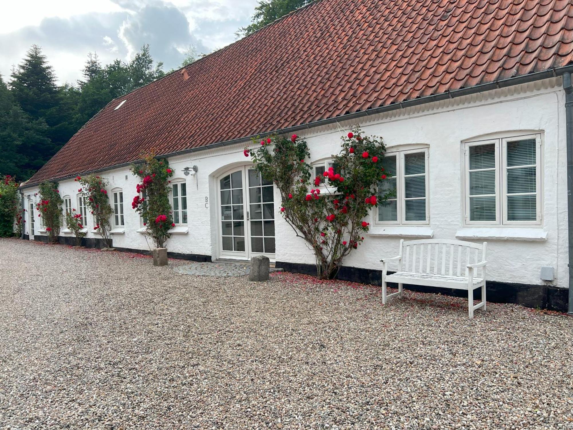 Skovridergaardens Ferielejligheder Aabenraa Exteriör bild